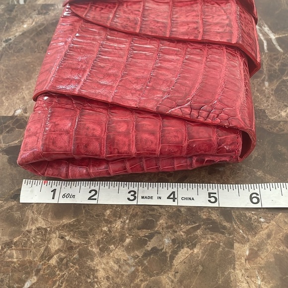 Crocodile🐊 clutch - Picture 2 of 11
